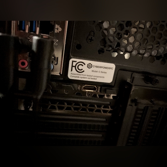 CyberPowerPC Gamer - Picture 11 of 11